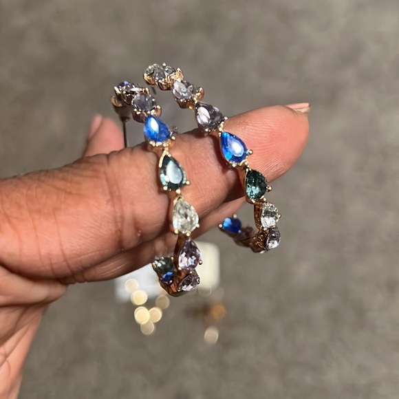 Earring bundle - Picture 6 of 8